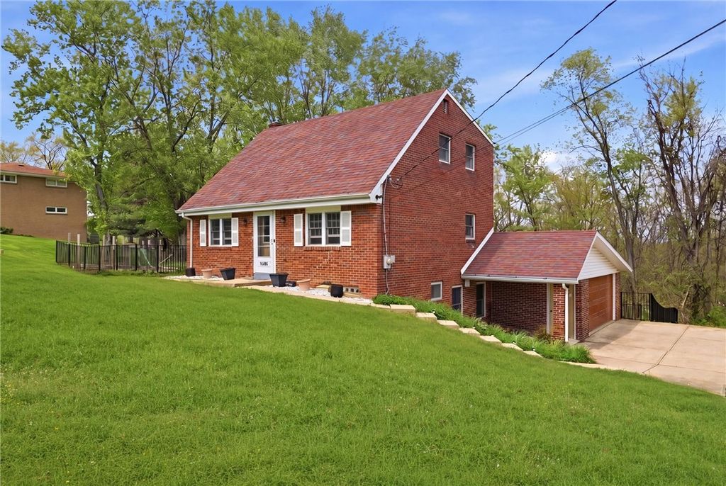 12309 Linshan Dr, North Huntingdon, PA 15642