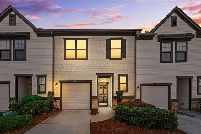 200 Mountain Rest Court SE, Mableton, GA 30126