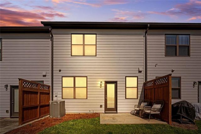 200 Mountain Rest Court SE, Mableton, GA 30126