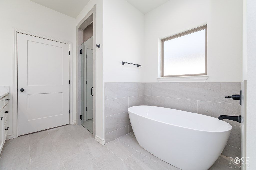 Image 18 of property listing at 5441 Riviera Lane, San Angelo, TX 76904