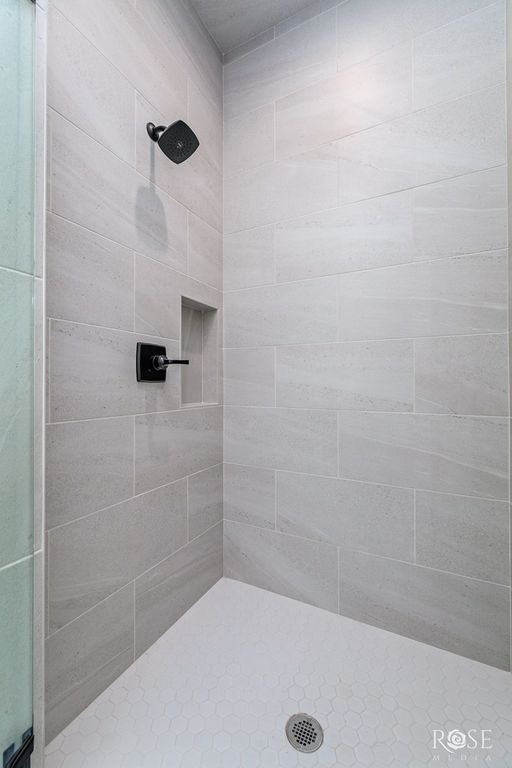 Image 19 of property listing at 5441 Riviera Lane, San Angelo, TX 76904