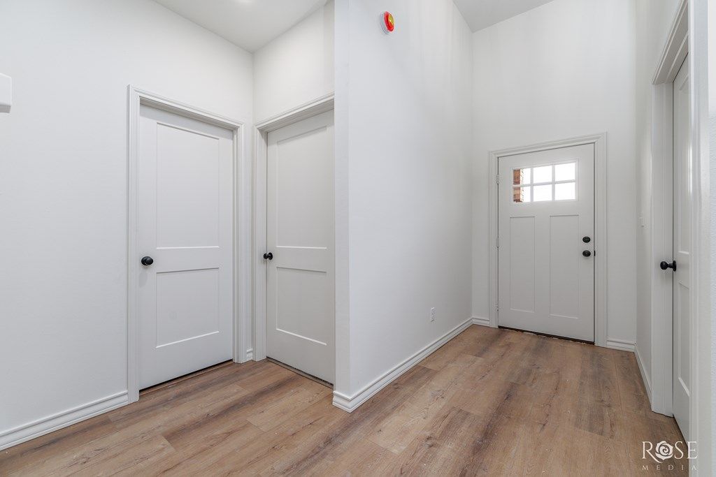 Image 7 of property listing at 5441 Riviera Lane, San Angelo, TX 76904