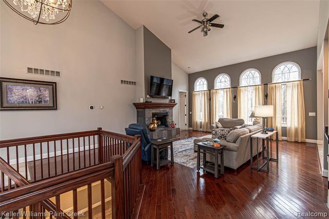 4998 Menominee Lane, Clarkston, MI 48348