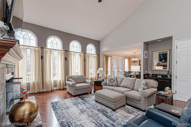 4998 Menominee Lane, Clarkston, MI 48348