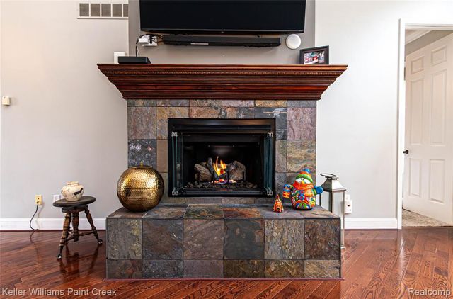 4998 Menominee Lane, Clarkston, MI 48348