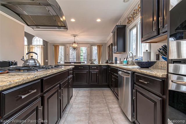 4998 Menominee Lane, Clarkston, MI 48348