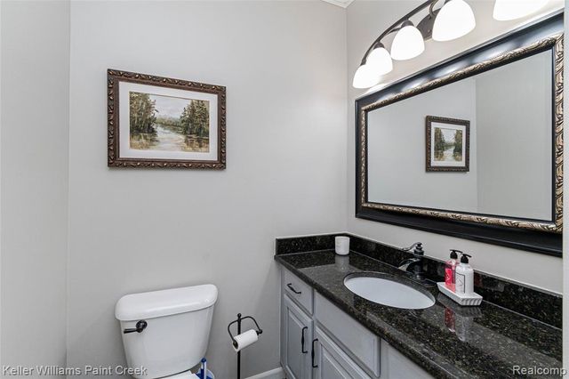 4998 Menominee Lane, Clarkston, MI 48348