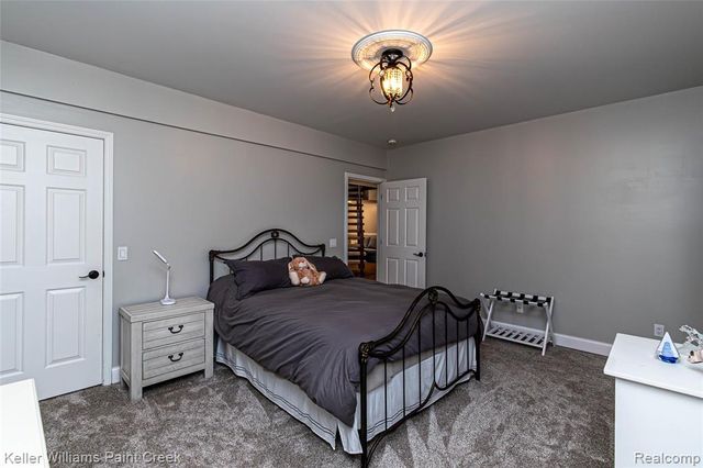 4998 Menominee Lane, Clarkston, MI 48348