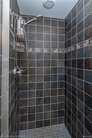 4998 Menominee Lane, Clarkston, MI 48348