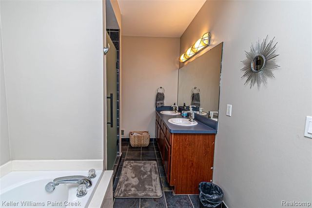 4998 Menominee Lane, Clarkston, MI 48348