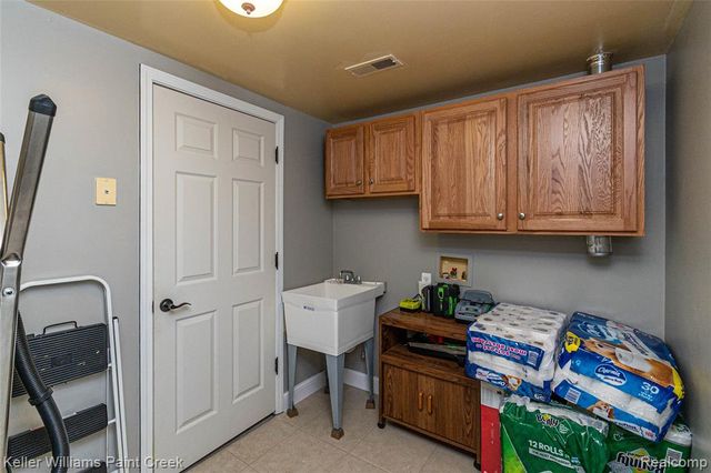 4998 Menominee Lane, Clarkston, MI 48348