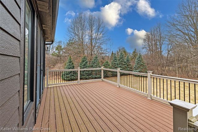 4998 Menominee Lane, Clarkston, MI 48348