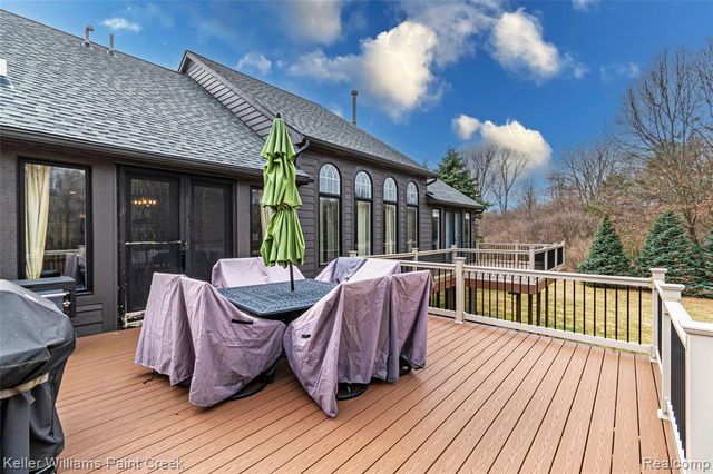 4998 Menominee Lane, Clarkston, MI 48348