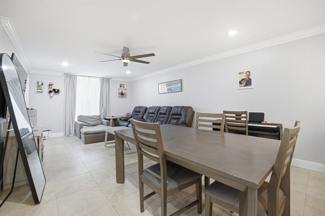 5201 NW 2nd Avenue 2130, Boca Raton, FL 33487