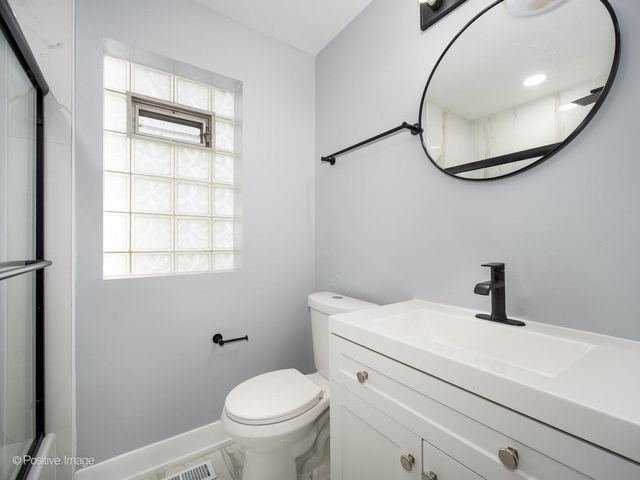 7554 S Perry Avenue, Chicago, IL 60620