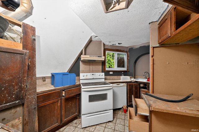 2311 Highland Avenue, South Bend, IN 46613