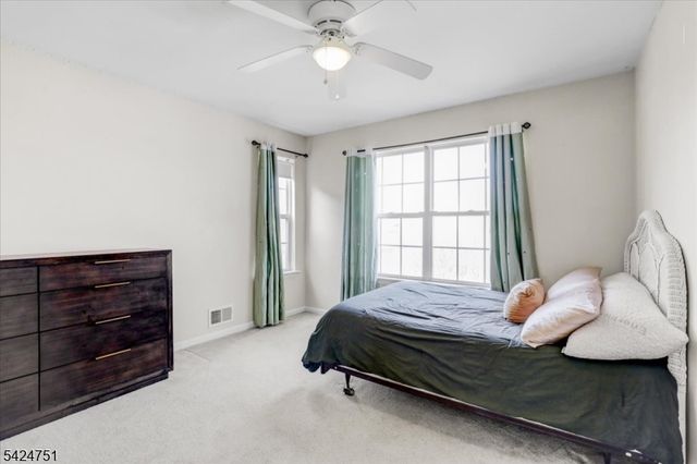30 Aberdeen Dr, Old Bridge Twp., NJ 08857