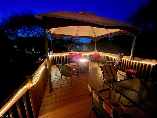 30 Aberdeen Dr, Old Bridge Twp., NJ 08857