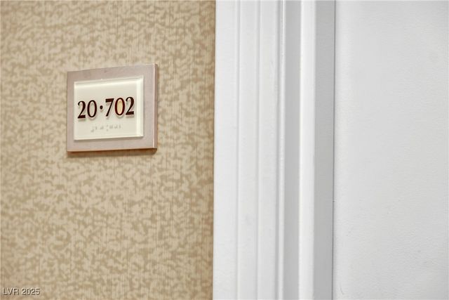 135 East Harmon Avenue 2002 & 2004, Las Vegas, NV 89109