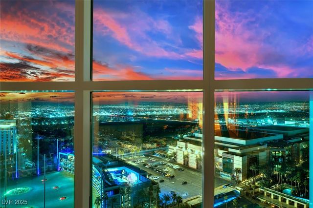 135 East Harmon Avenue 2002 & 2004, Las Vegas, NV 89109