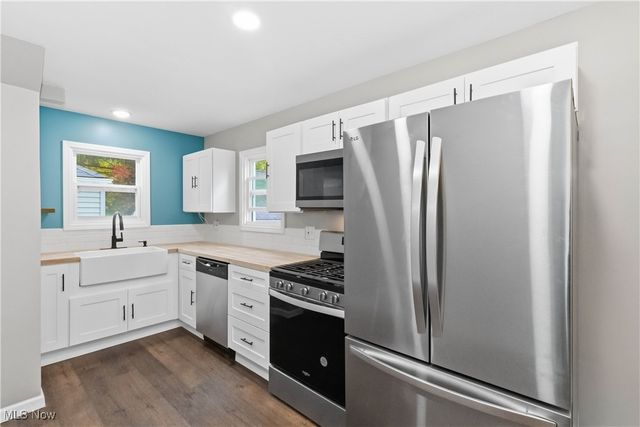 5165 Camden Road, Maple Heights, OH 44137