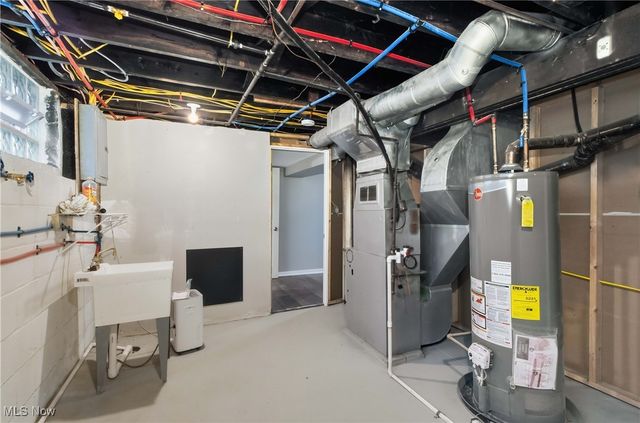 5165 Camden Road, Maple Heights, OH 44137