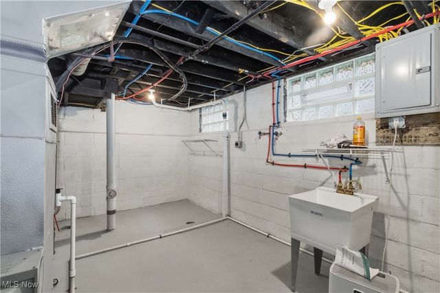 5165 Camden Road, Maple Heights, OH 44137