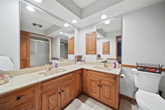 1544 Brookfield Court, Adrian, MI 49221