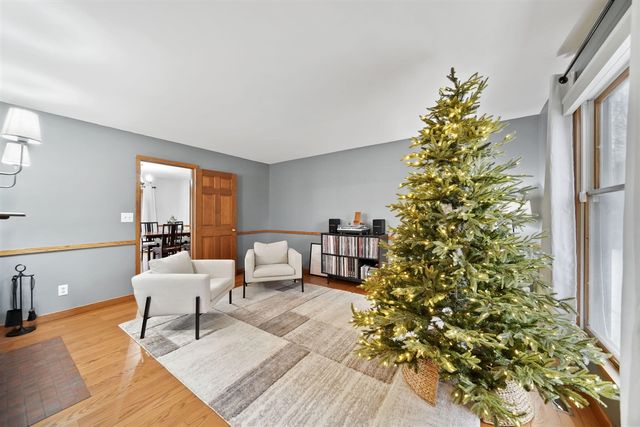 1544 Brookfield Court, Adrian, MI 49221