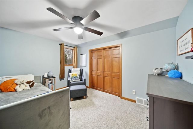 1544 Brookfield Court, Adrian, MI 49221