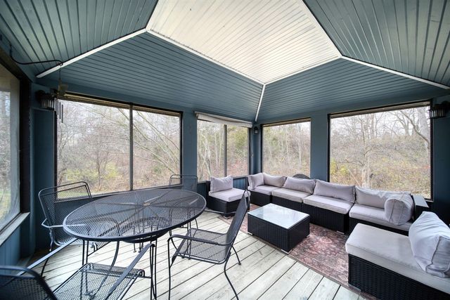 1544 Brookfield Court, Adrian, MI 49221