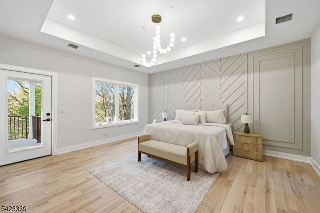 11 Elmwood Ct, Livingston Twp., NJ 07039