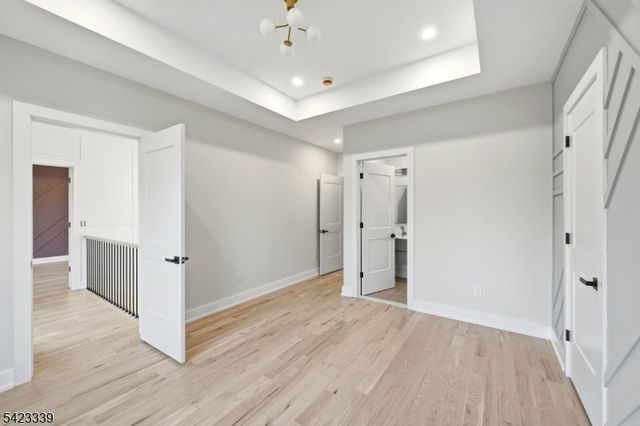 11 Elmwood Ct, Livingston Twp., NJ 07039