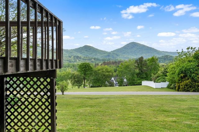 206 Ivy Knob Lane, Hayesville, NC 28904