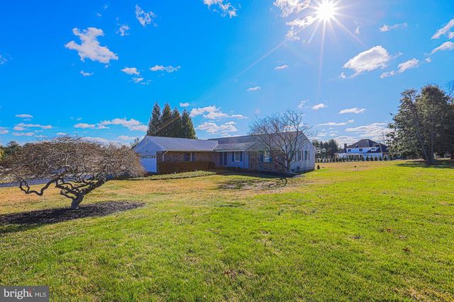 14005 FOXLAND RD, Phoenix, MD 21131