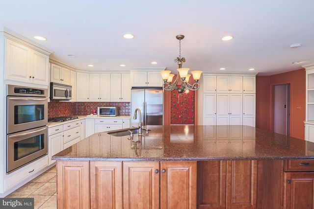 14005 FOXLAND RD, Phoenix, MD 21131