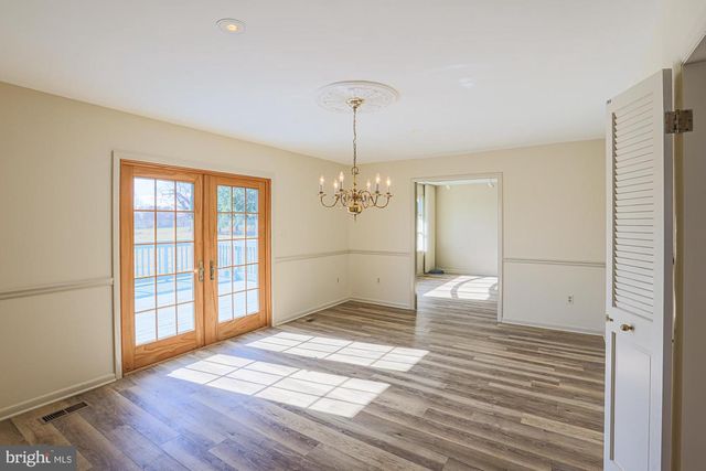 14005 FOXLAND RD, Phoenix, MD 21131