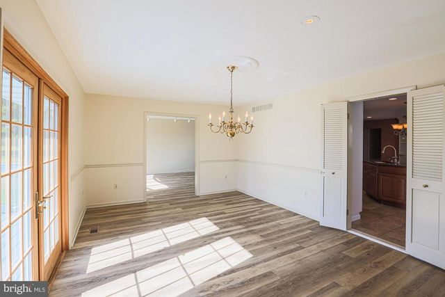 14005 FOXLAND RD, Phoenix, MD 21131