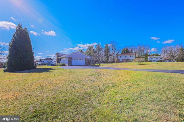 14005 FOXLAND RD, Phoenix, MD 21131