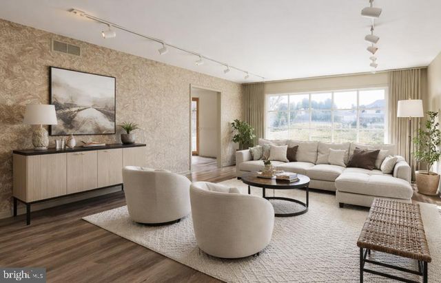 14005 FOXLAND RD, Phoenix, MD 21131