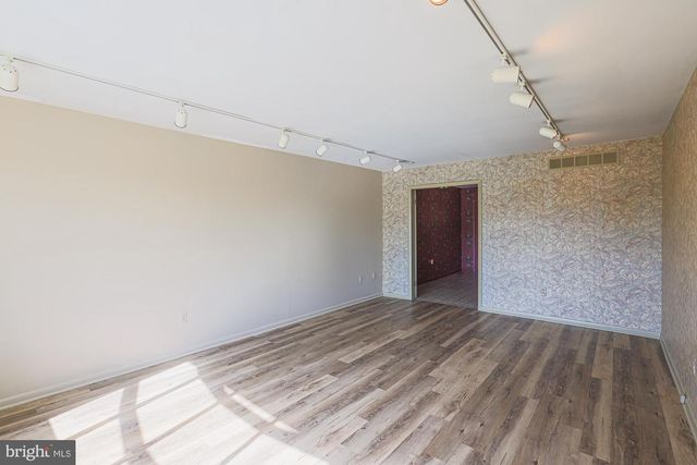 14005 FOXLAND RD, Phoenix, MD 21131