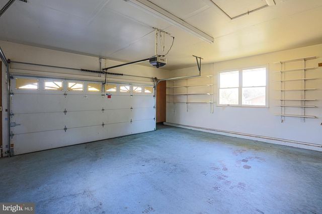 14005 FOXLAND RD, Phoenix, MD 21131