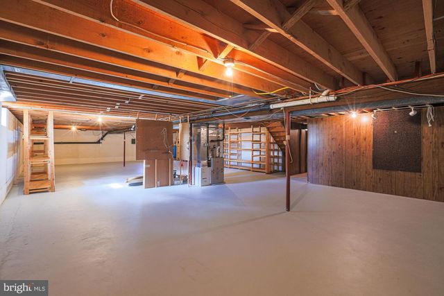 14005 FOXLAND RD, Phoenix, MD 21131