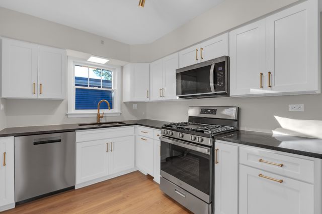 311 Elm Street, Glen Ellyn, IL 60137