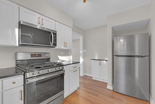 311 Elm Street, Glen Ellyn, IL 60137