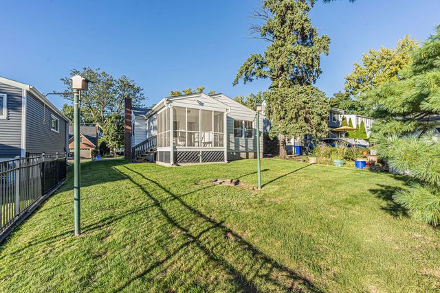 311 Elm Street, Glen Ellyn, IL 60137