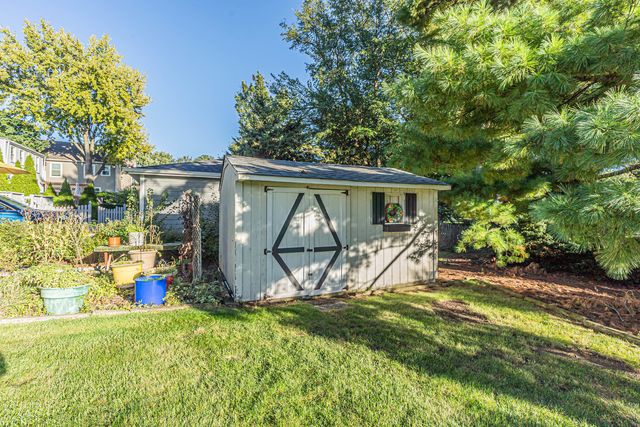 311 Elm Street, Glen Ellyn, IL 60137