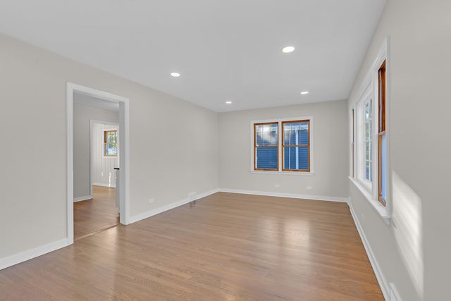 311 Elm Street, Glen Ellyn, IL 60137