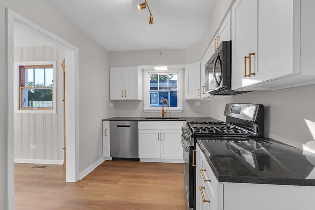 311 Elm Street, Glen Ellyn, IL 60137