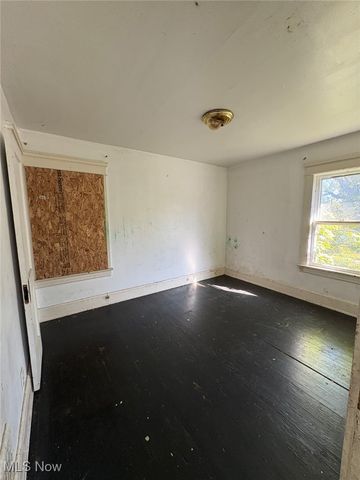 12325 Ingomar Avenue, Cleveland, OH 44108